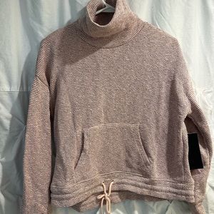 NWT Size M Athleisure Pullover